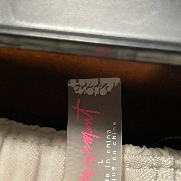 NWT FP Movement Stay Wavy Pants size L SOLD OUT! - Picture 12 of 12